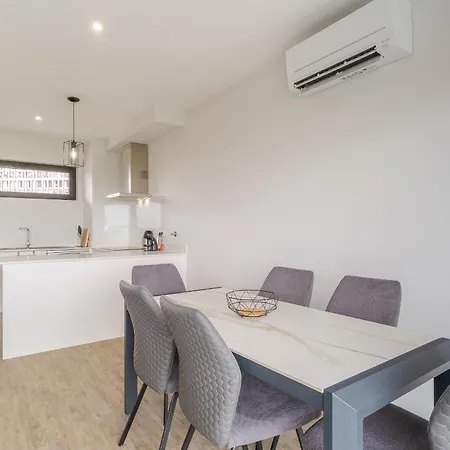 Orquidea Apartment *