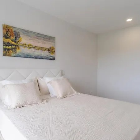 Orquidea Apartment *